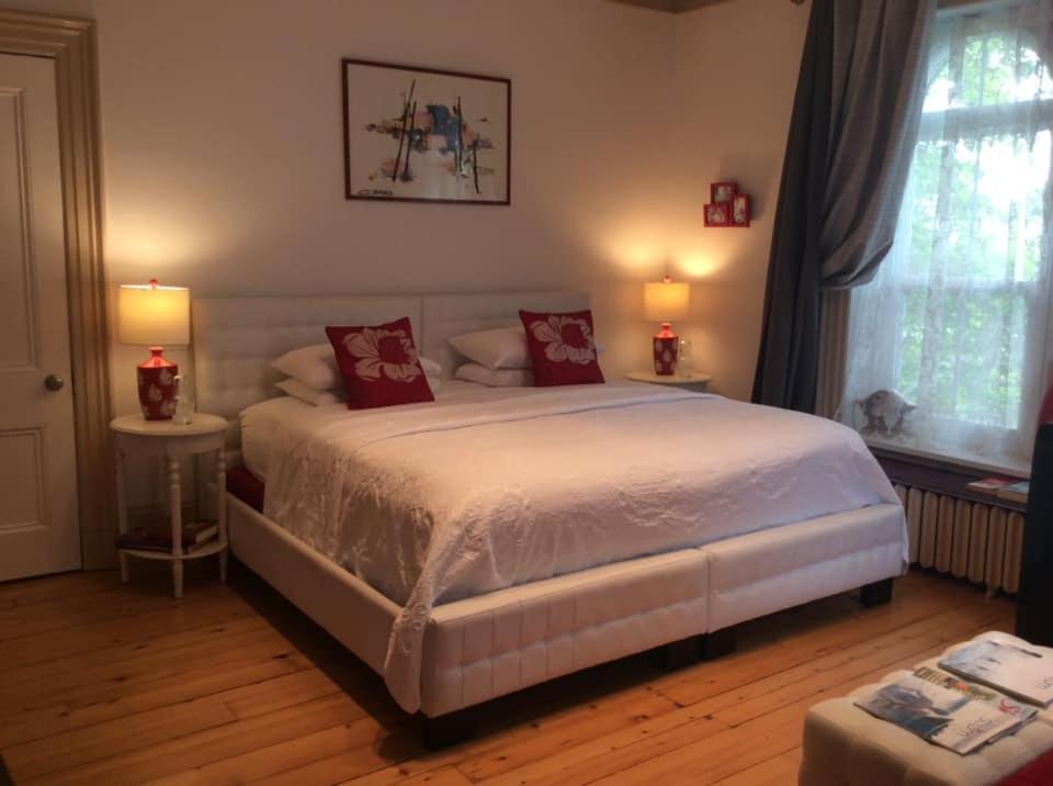 Ile De Garde B&B Sherbrooke Kültér fotó