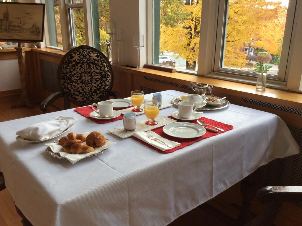 Ile De Garde B&B Sherbrooke Kültér fotó